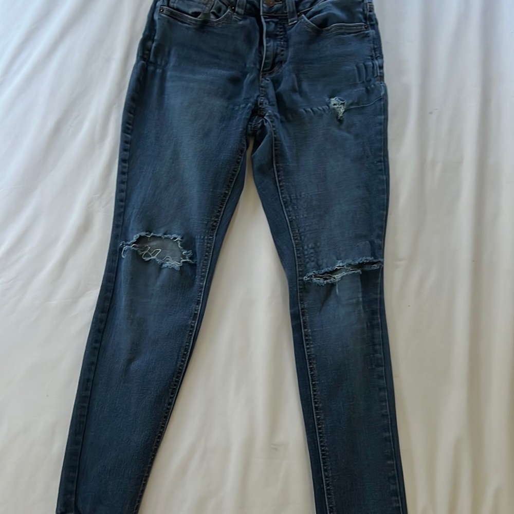 Dark blue pants